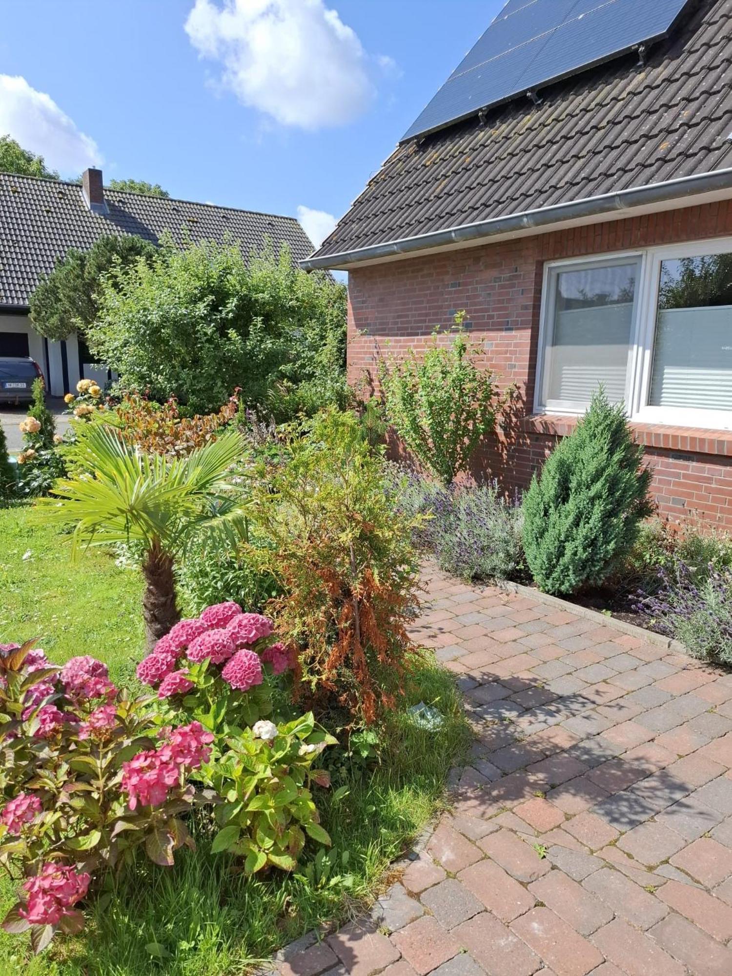 Kleine Auszeit Pellworm Appartement Buitenkant foto